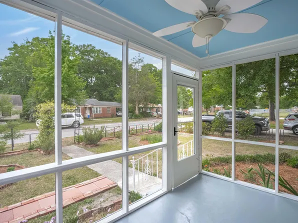 1312 Sunnyside Dr, Cayce, SC 29033