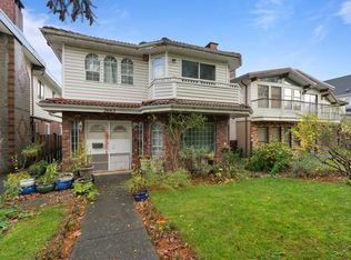 2663 E 41st Ave, Vancouver, BC V5R2W6
