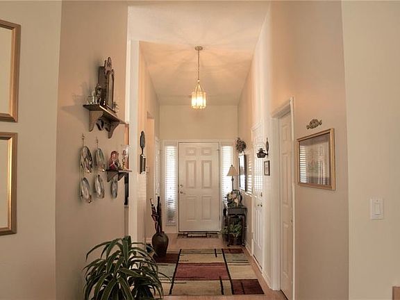 5th image of 1054 Pinehurst Dr