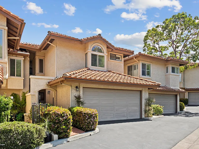 spacious 2 car garage with direct entry to home