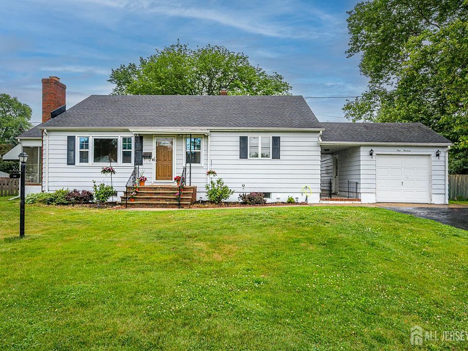 1st image of 113 Dutch Neck Rd