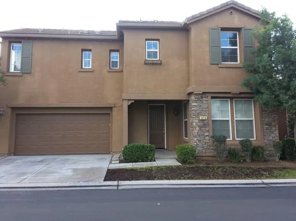 874 Joliet Ln, Clovis, CA 93619