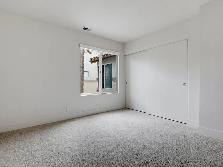 27529 Serena — Photo 38