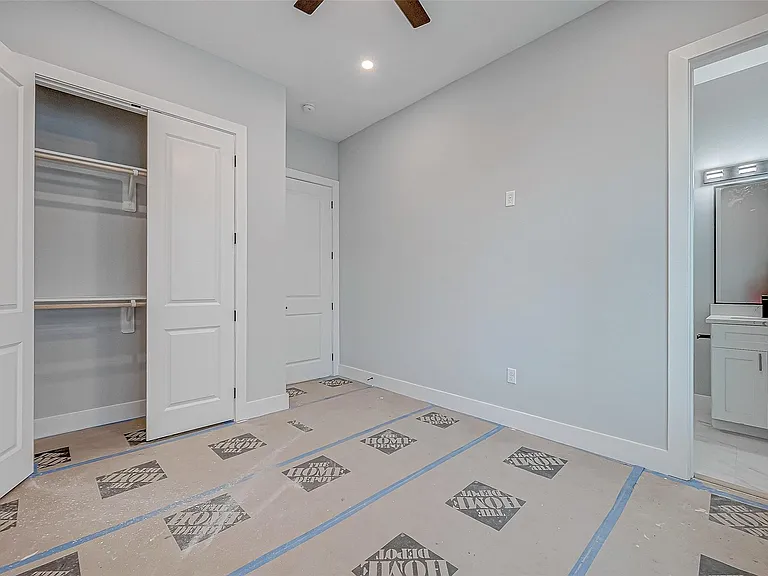 6840 Del Rio St — Photo 32