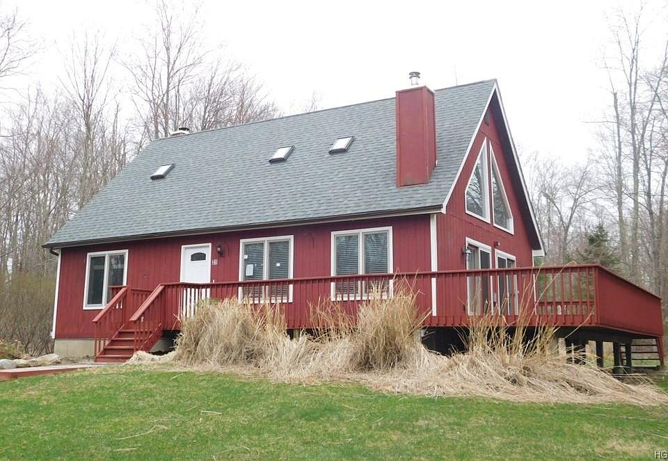 1st image of 31 Blossom Ln