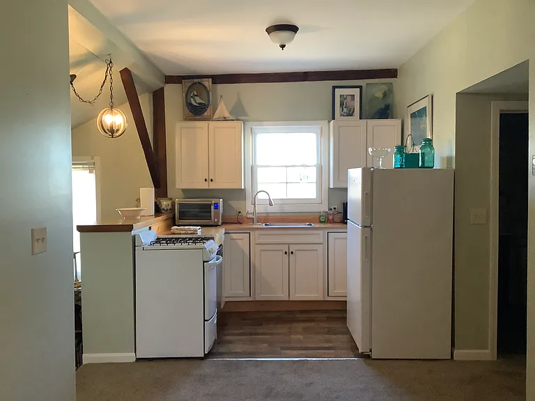 654 West St #3 — Photo 5