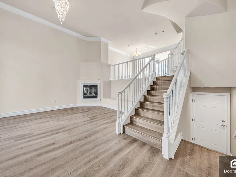 1164 McKay Dr — Photo 12