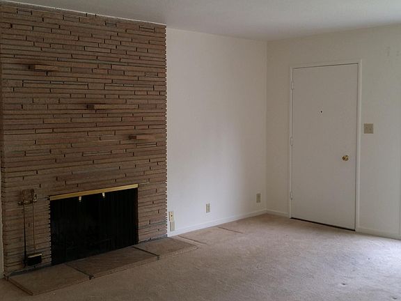 5th image of 621 17th Ave