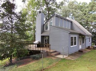 564 Penland St, Clyde, NC 28721