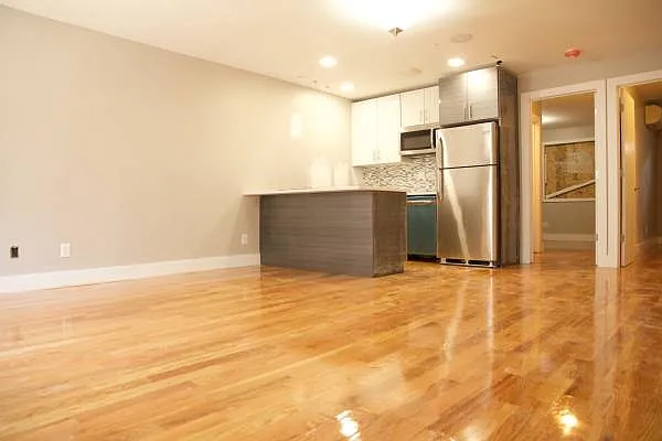 Rented by P Management | media 1