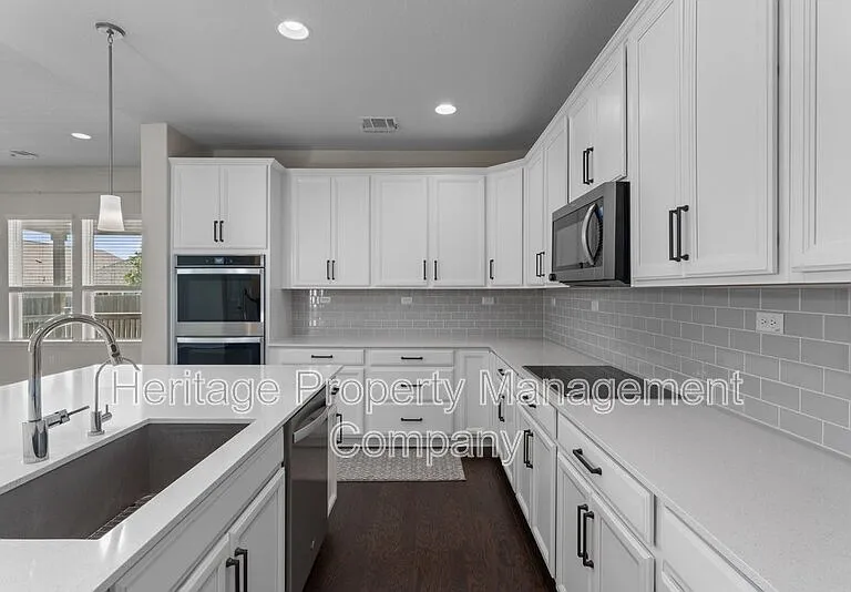 942 Blue Violet — Photo 13