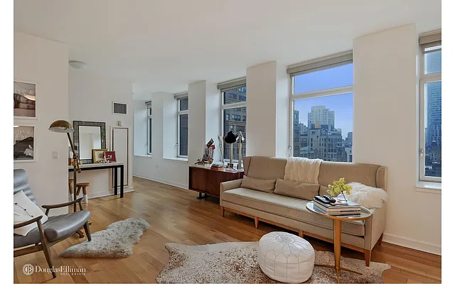 Rented by Douglas Elliman | media 7