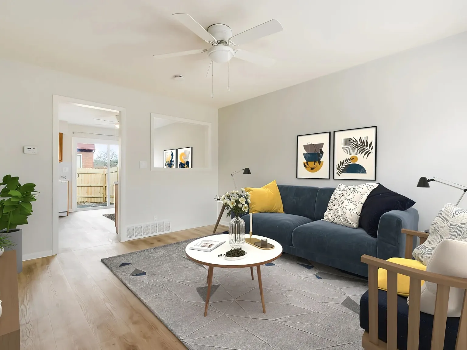 2 bed, 1000 sqft, $1,295 — Photo 2