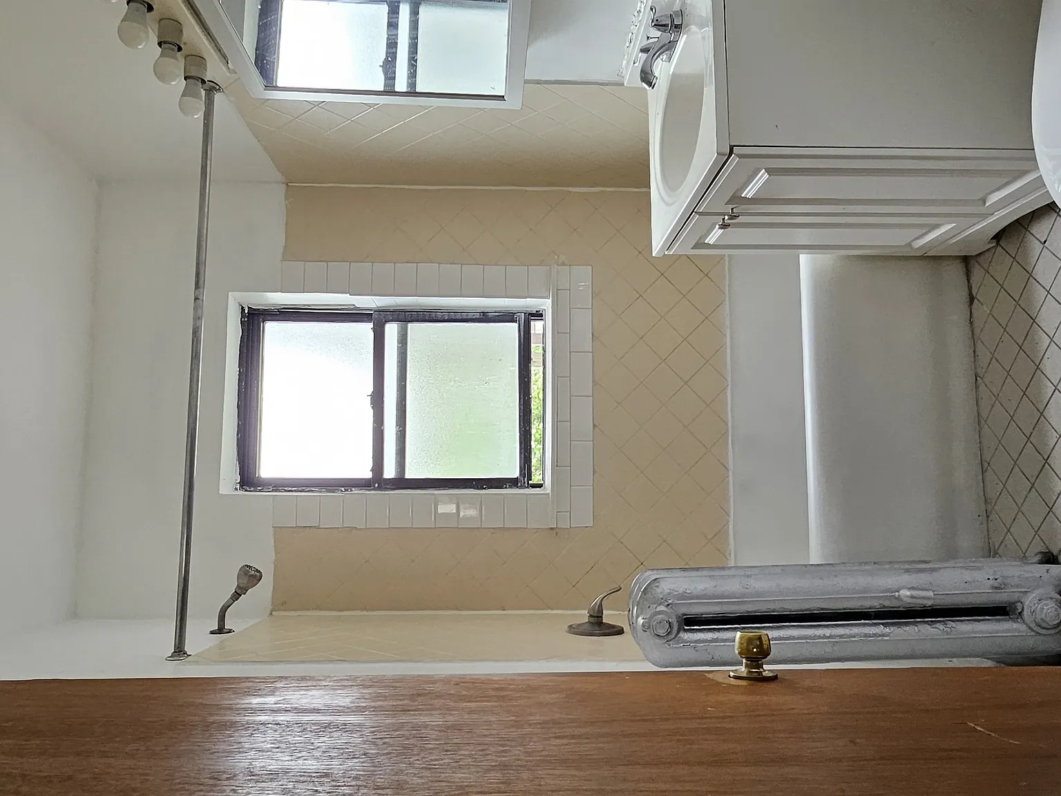 2 bed, $1,400 — Photo 4