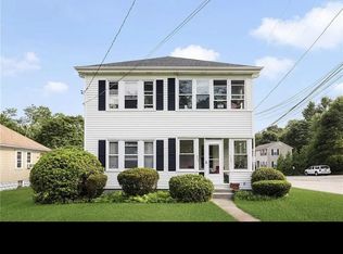 572 Maple Ave #1, Barrington, RI 02806