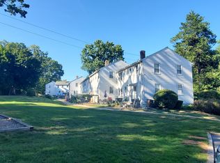 249 Sylvan Knoll Rd, Stamford, CT 06902