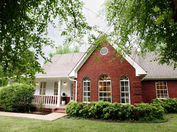 220 Woodlawn Dr, Oxford, MS 38655