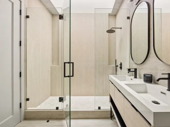 24 Belvedere Street image 16 of 27