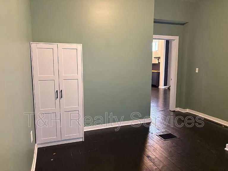 422 Iowa St — Photo 17