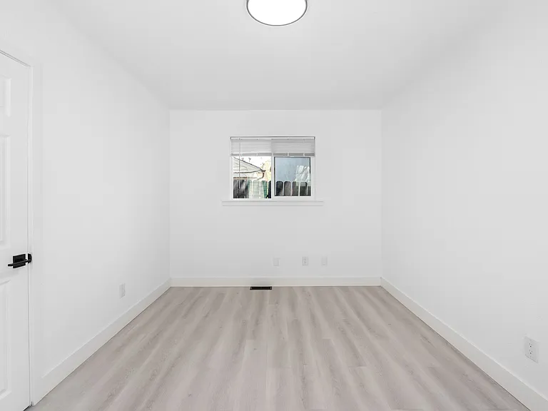 2640 Oneida St — Photo 19