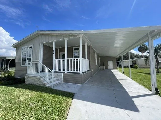 134 Hibiscus Dr #50