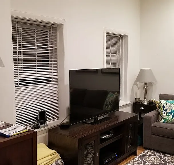 2039 W Erie St #2R — Photo 5