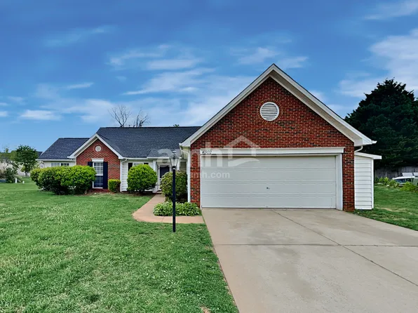 4902 Hunters Blf, Monroe, NC 28110