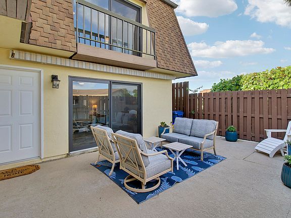 4th image of 110 N DELAWARE Boulevard #8B