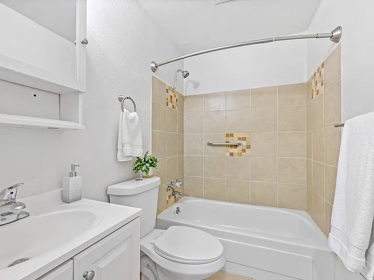 Avanti Living — Photo 17