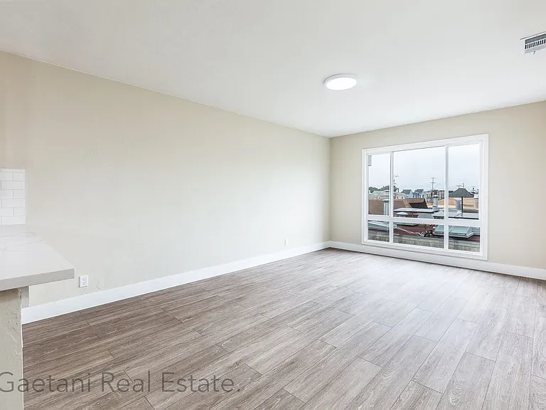 3240-3254 Taraval St #923R — Photo 4