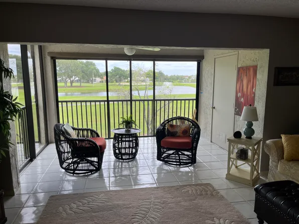 12870 Briarlake Dr, West Palm Beach, FL