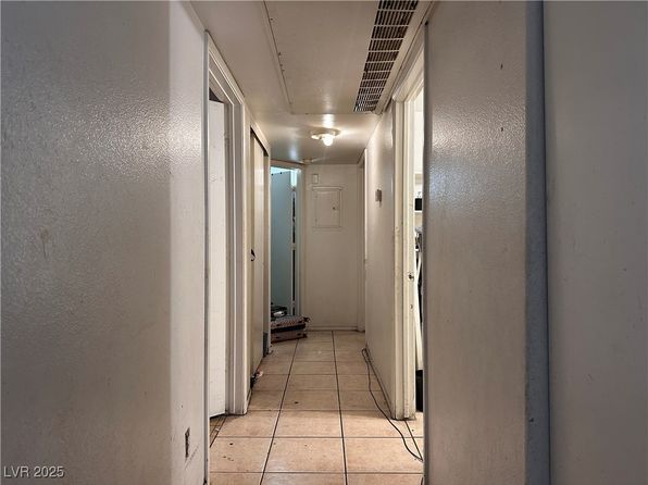 north-las-vegas-nevada-447297631 picture