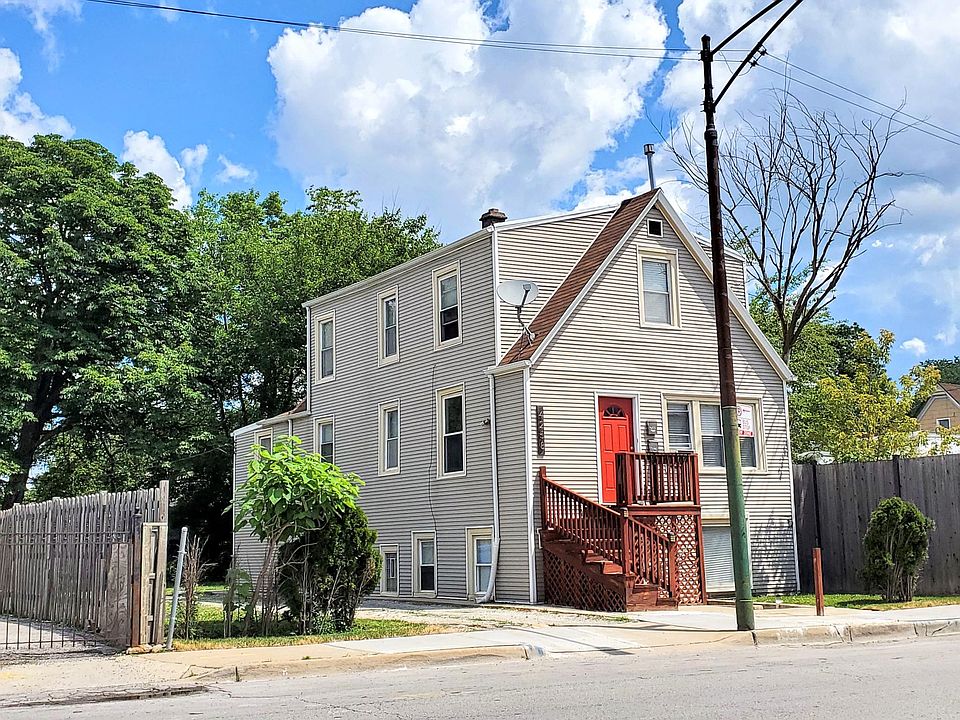 1st image of 4258 W Montrose Ave