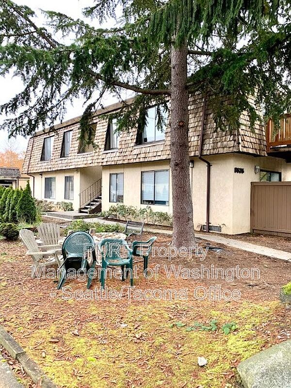 8626 26th Ave Sw Unit D Seattle Wa 98106 Zillow 8626 26th Ave Sw Unit D Seattle Wa 98106 Zillow