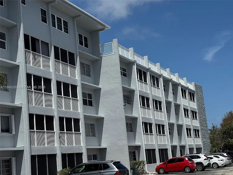 215 SE 3rd Ave #305A — Photo 27