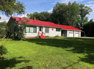 157 Storer Rd, Bradford, ME 04410