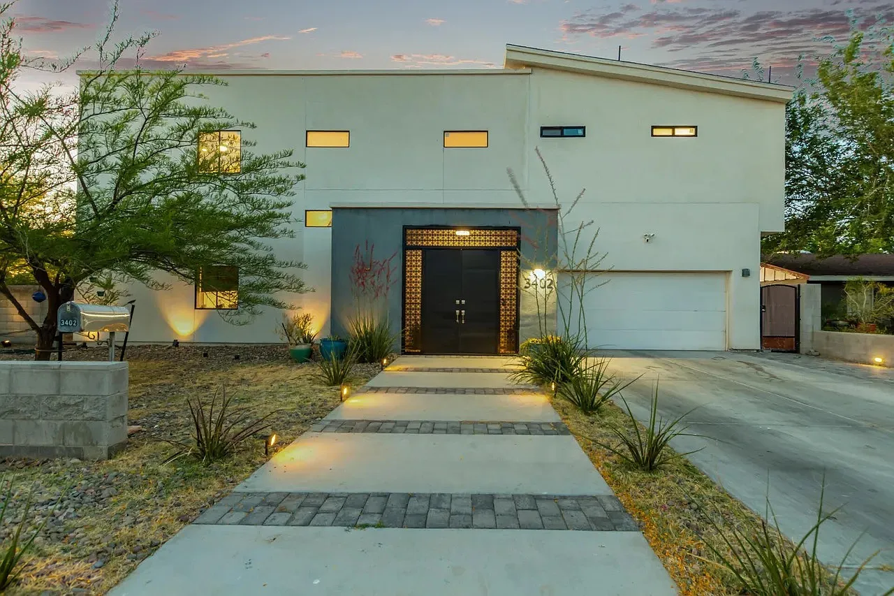 4 bed, 3800 sqft, $4,600 — Photo 1