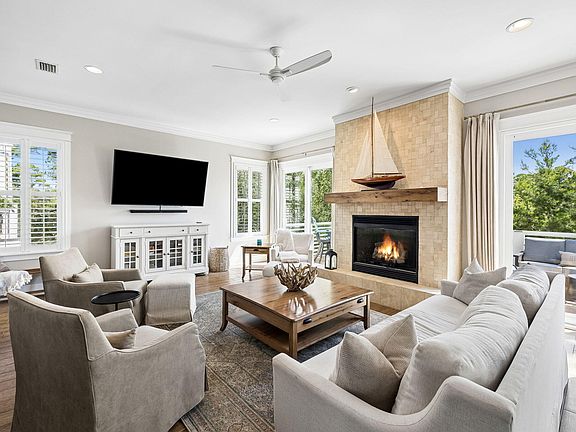 5th image of 43 Emerald Beach Way