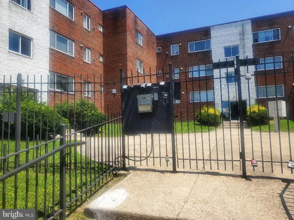 10 Halley Pl SE APT 203, Washington, DC 20032