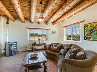 16 Camino Estrellas, Santa Fe, NM 87508