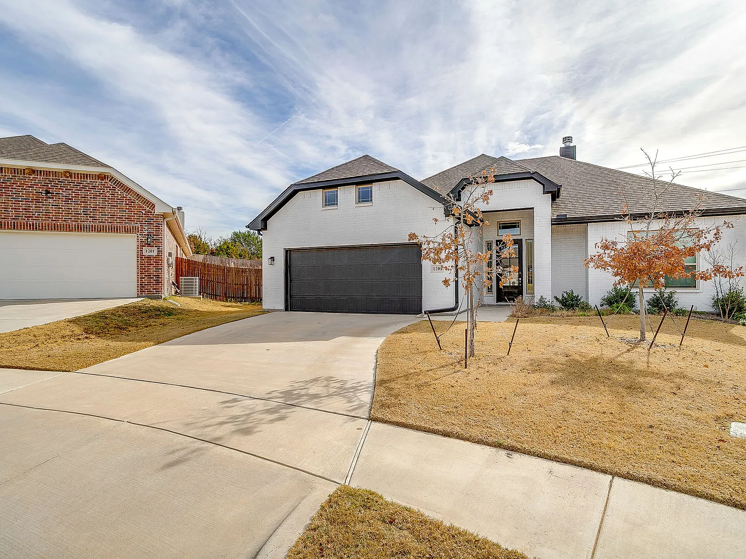 3 bed, 2048 sqft, $3,600 — Photo 3