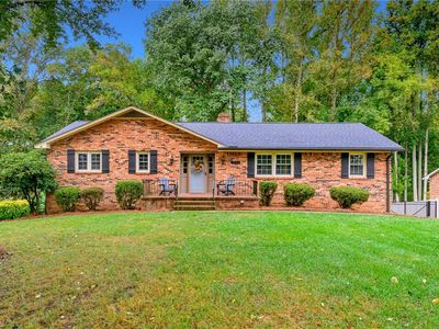 1930 Meadow Glen Ln, Winston Salem, NC, 27127