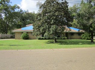 81 Bellaire Dr, Vicksburg, MS 39180