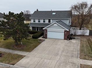 7940 W Harvest Dr, Frankfort, IL 60423
