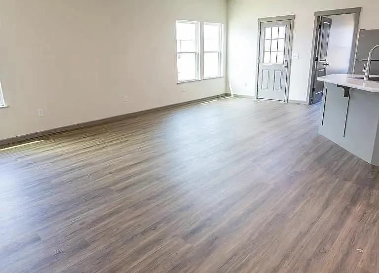 2 Emerald Ct — Photo 9