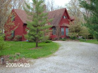 18955 Chamberlain Rd, Grafton, OH 44044