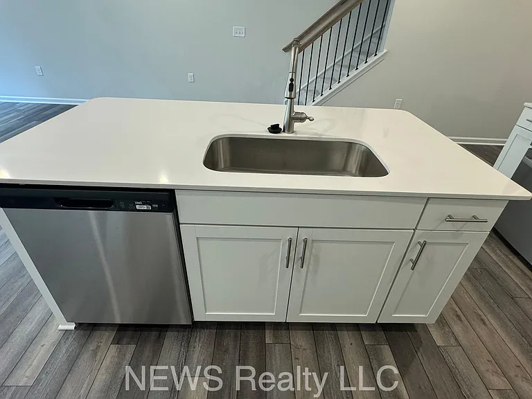 187 Peebles Dr — Photo 31