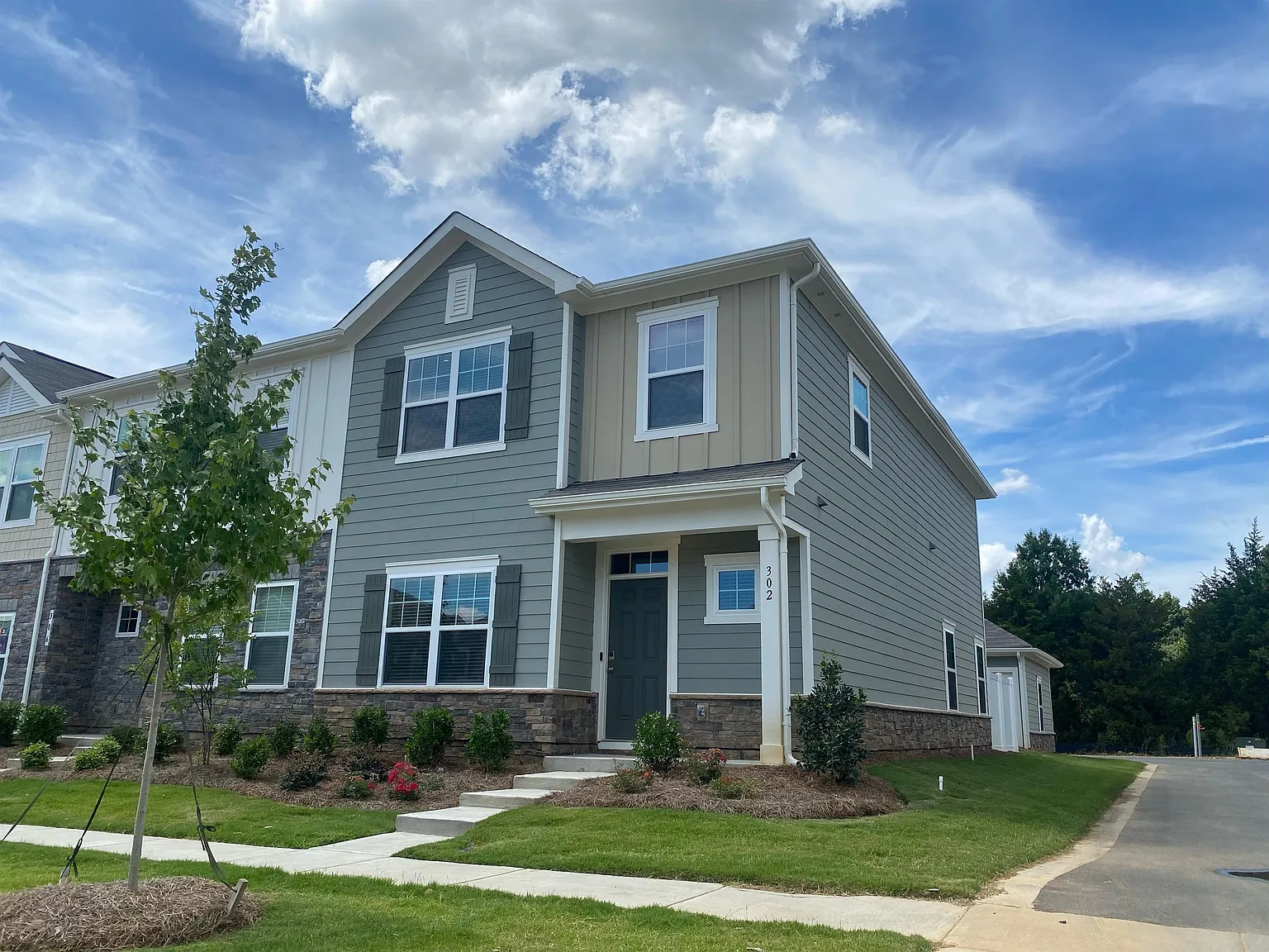302 Sagecroft Ln — Photo 1