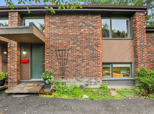525 Hilson Ave #6, Ottawa, ON K1Z 6C9