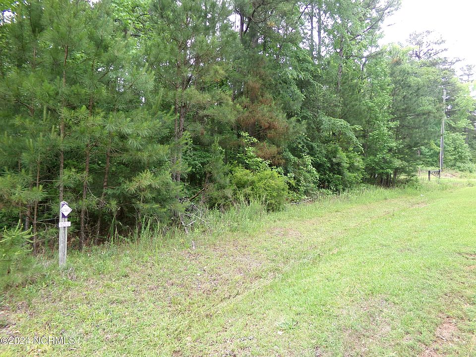 2nd image of 1062 Blewett Falls Road
